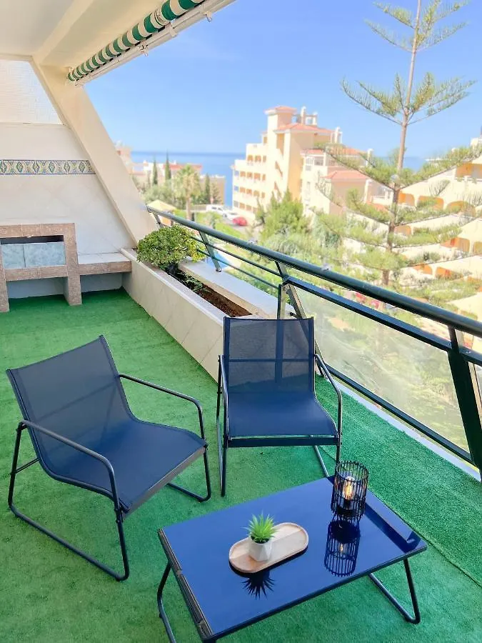 Playaquebrada Beach & Pool Cozy Flat Бенальмадена